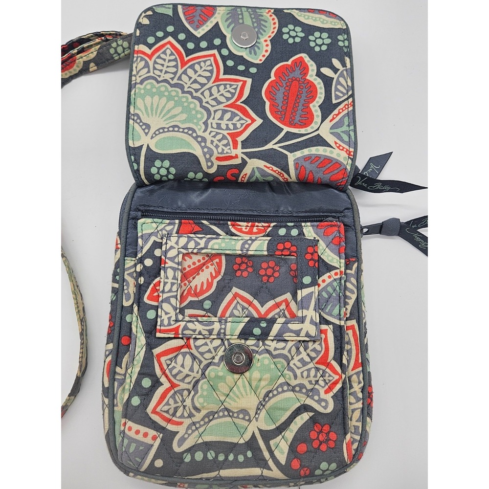 Vera Bradley Crossbody Bag Purse Quilted Floral Pattern Travel Bag - Picture 6 of 14